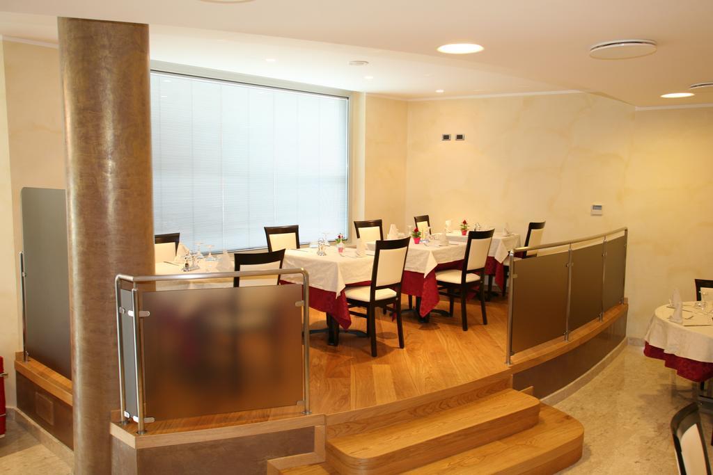 Hotel 5 Vie อัลเมนโนซานซัลวาโตเร ภายนอก รูปภาพ